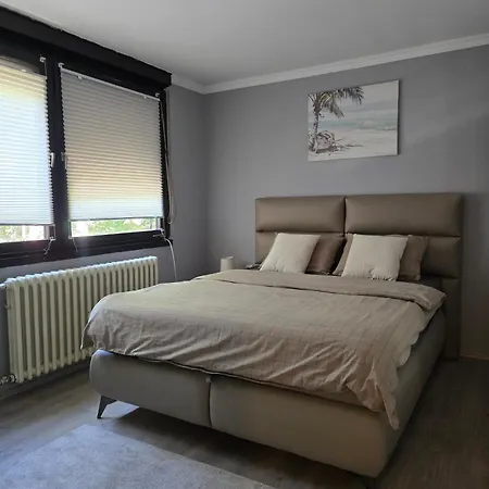 Apartment Kingston *